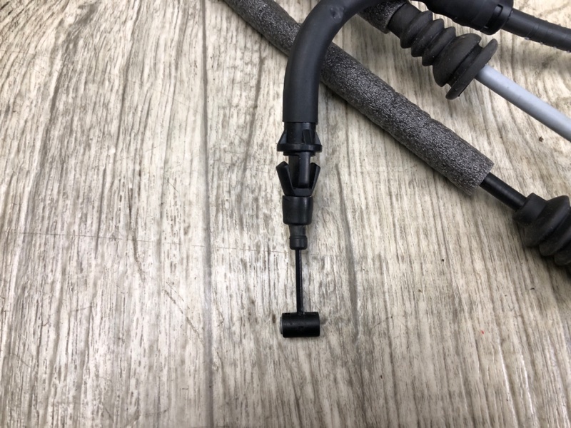 Замок двери передний левый CHEROKEE 14- 2016 2.4 ED8 Замок двери передний левый CHEROKEE 14- 2016 2.4 ED8