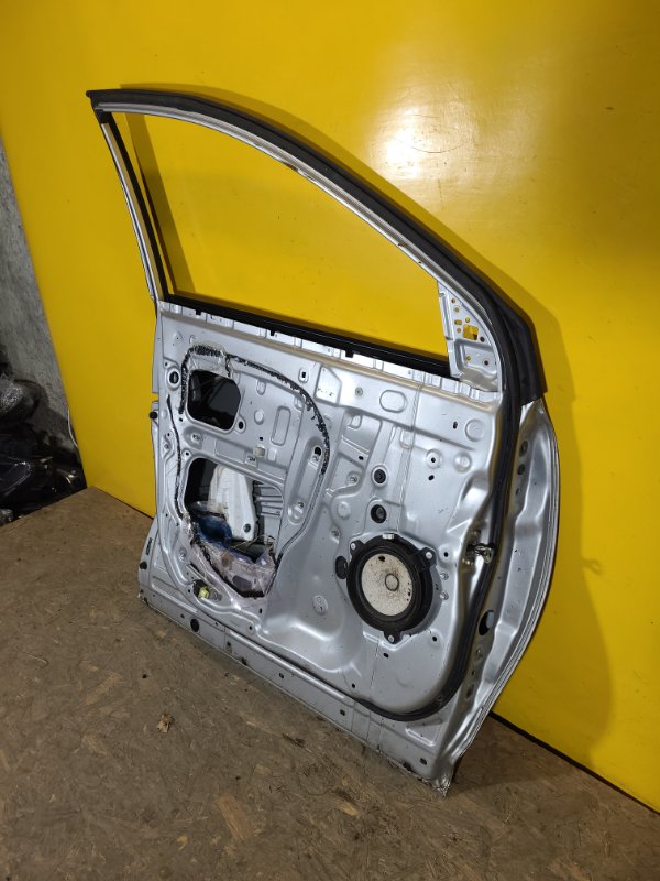 Дверь передняя левая RAV4 13-19 Дверь передняя левая RAV4 13-19