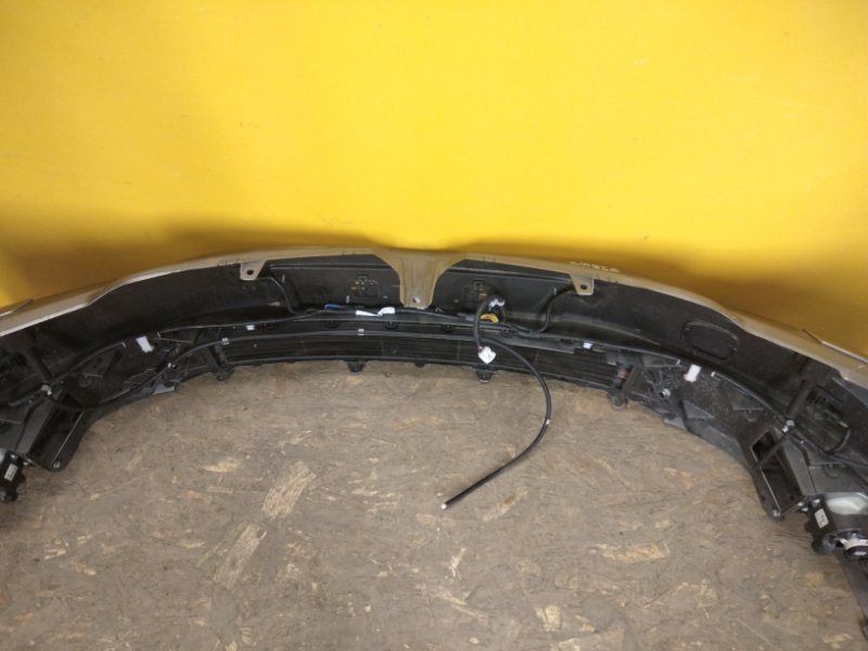 Бампер передний COROLLA 12-19 E180 Бампер передний COROLLA 12-19 E180