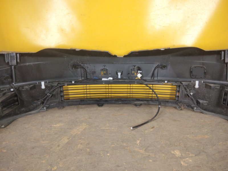 Бампер передний COROLLA 12-19 E180 Бампер передний COROLLA 12-19 E180