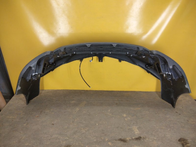 Бампер передний COROLLA 12-19 E180 Бампер передний COROLLA 12-19 E180