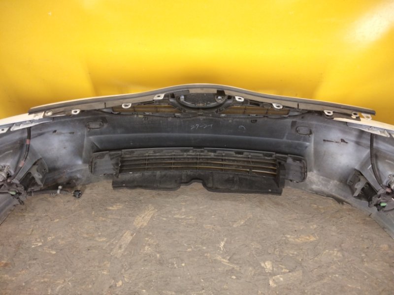 Бампер передний PRIUS - 30 09-17 Бампер передний PRIUS - 30 09-17