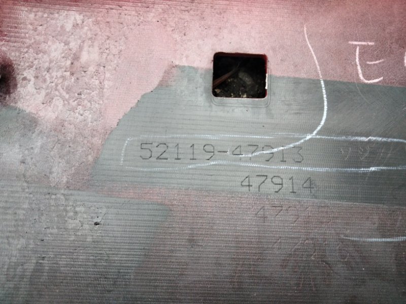 Бампер передний PRIUS - 30 09-17