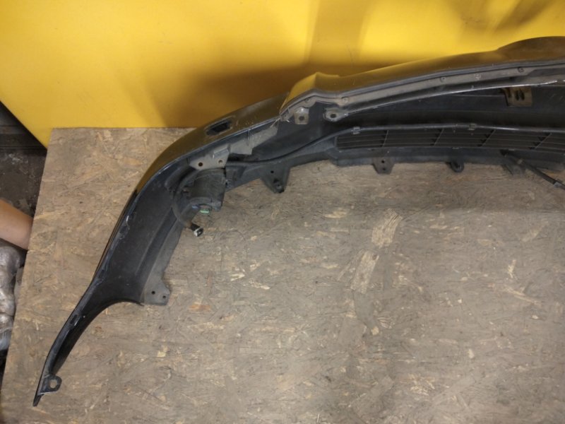 Бампер передний AVENSIS 03-08 Бампер передний AVENSIS 03-08