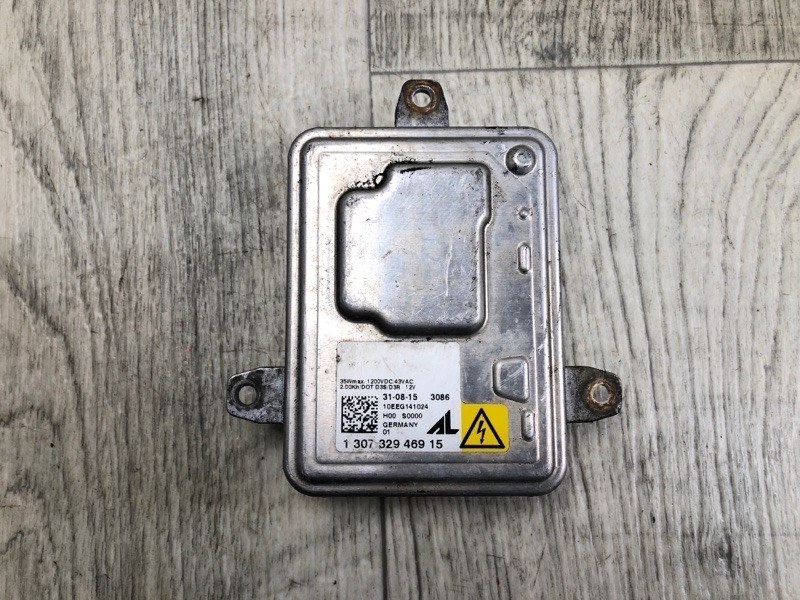 Блок розжига ксенона передний правый CHEROKEE 14- 2016 2.4 ED8