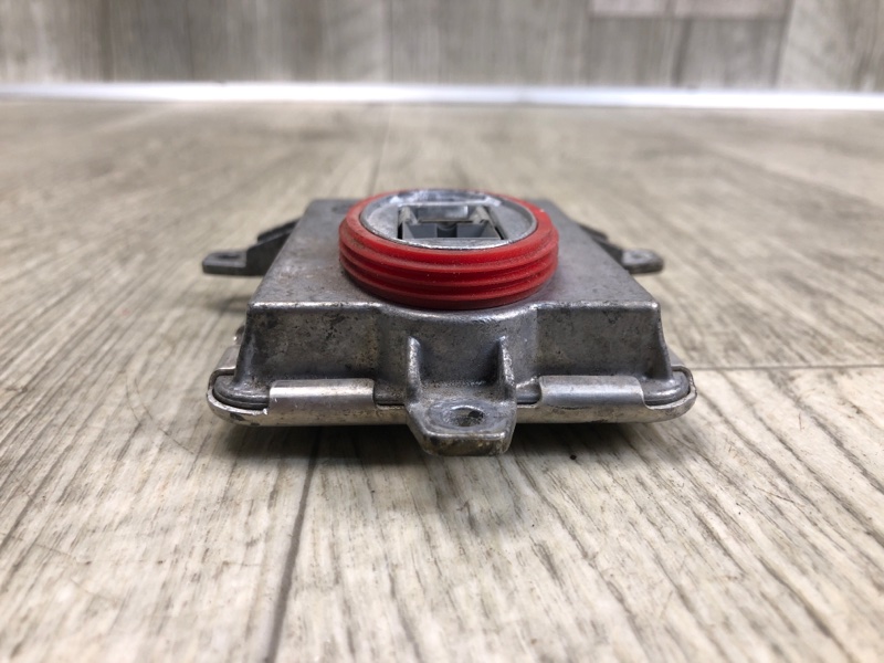 Блок розжига ксенона передний правый CHEROKEE 14- 2016 2.4 ED8