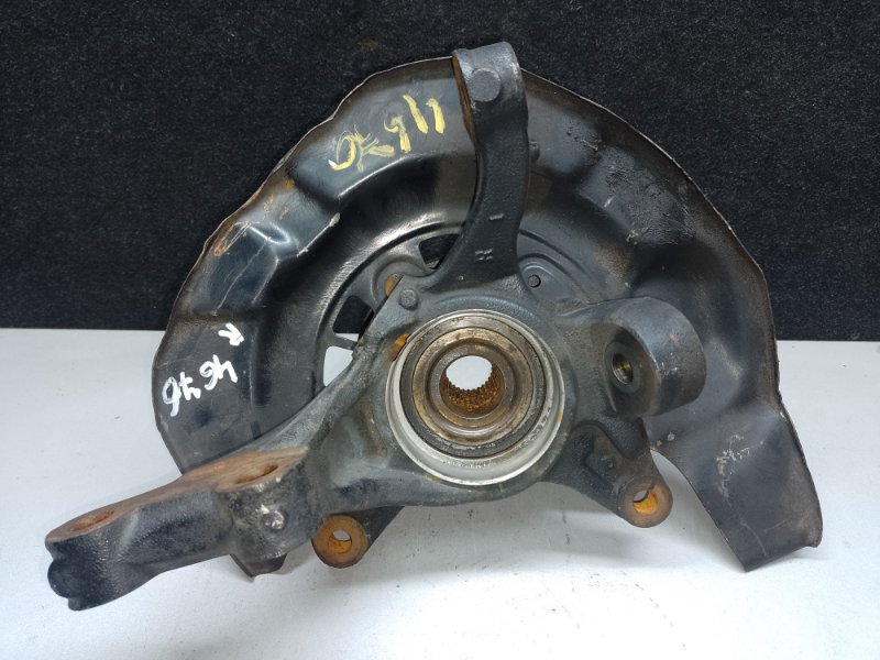 Кулак поворотный передний правый LEXUS ES300 ES330 01-06 2006 XV30 3.3 3MZFE 43211-58010 Б/У