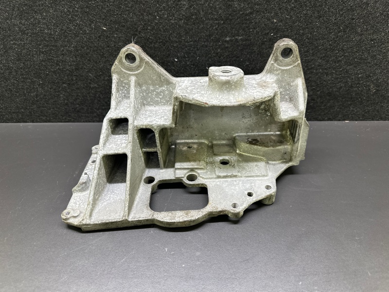 Кронштейн опоры двигателя NISSAN NV200 USA 13- 11254-9SC0A Б/У