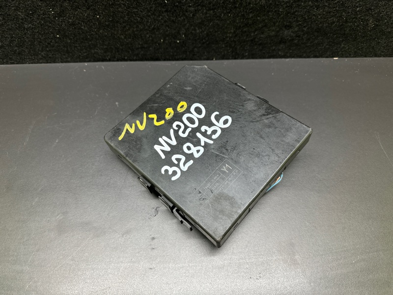 Блок предохранителей моторный отсек NISSAN NV200 USA 13-