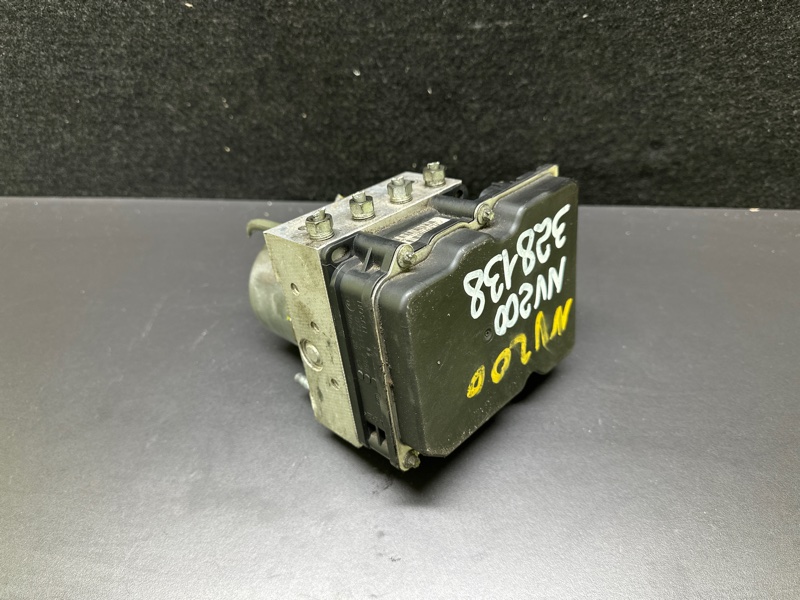 Блок ABS NV200 USA 13-