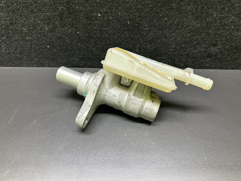 Главный тормозной цилиндр NISSAN NV200 USA 13-