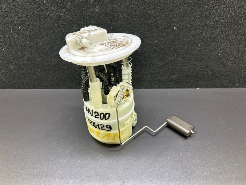 Топливный насос NISSAN NV200 USA 13- 17040-3LM0C Б/У