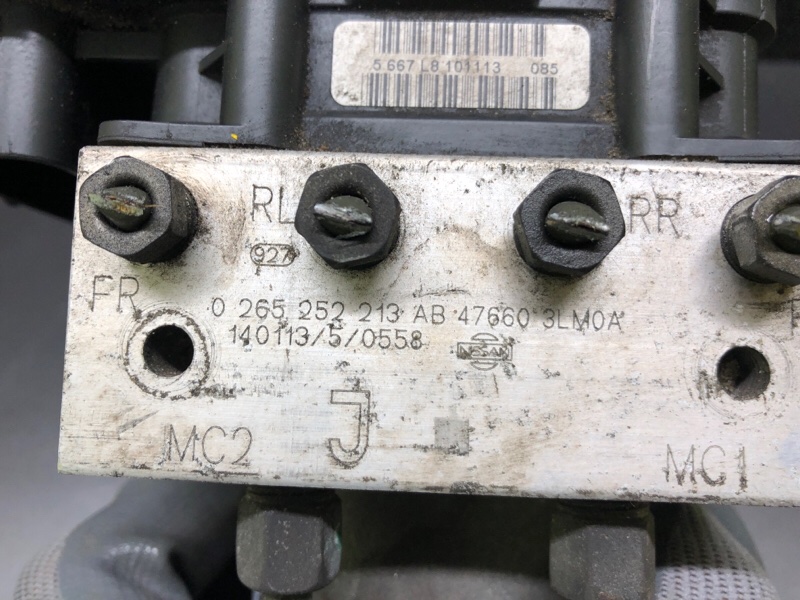 Блок ABS NV200 USA 13-