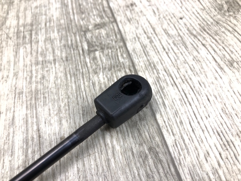 Амортизатор капота JEEP CHEROKEE 14- 2.4 ED8