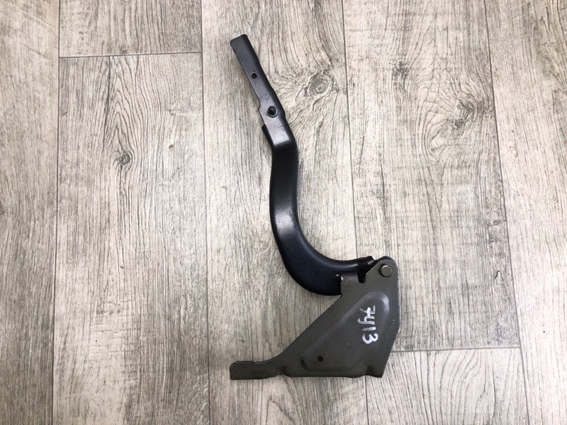 Петля капота левая CHEROKEE 14- 2016 2.4 ED8 Петля капота левая CHEROKEE 14- 2016 2.4 ED8