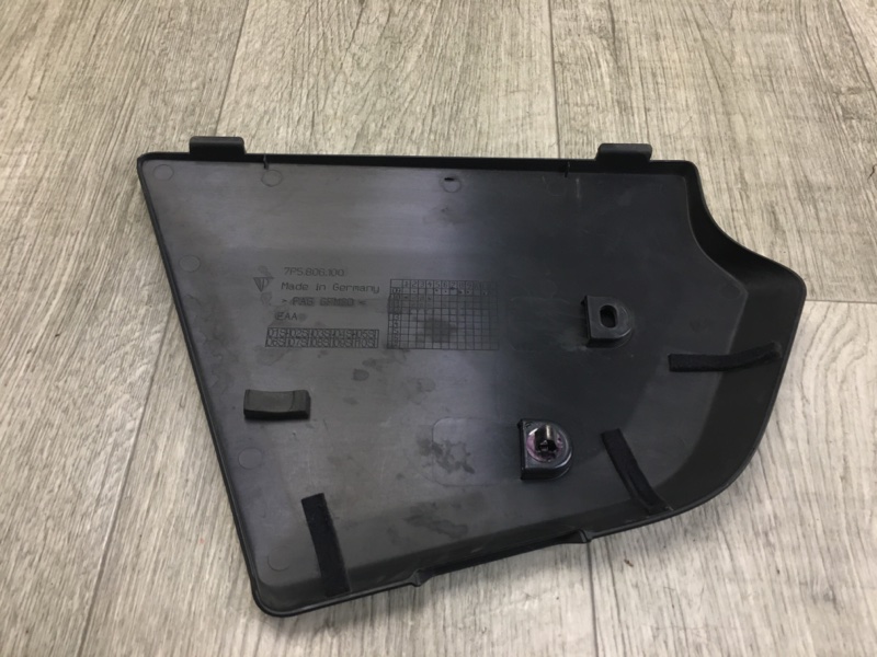 Накладка двигателя декоративная CAYENNE 10-18 2011 4.8L Накладка двигателя декоративная CAYENNE 10-18 2011 4.8L