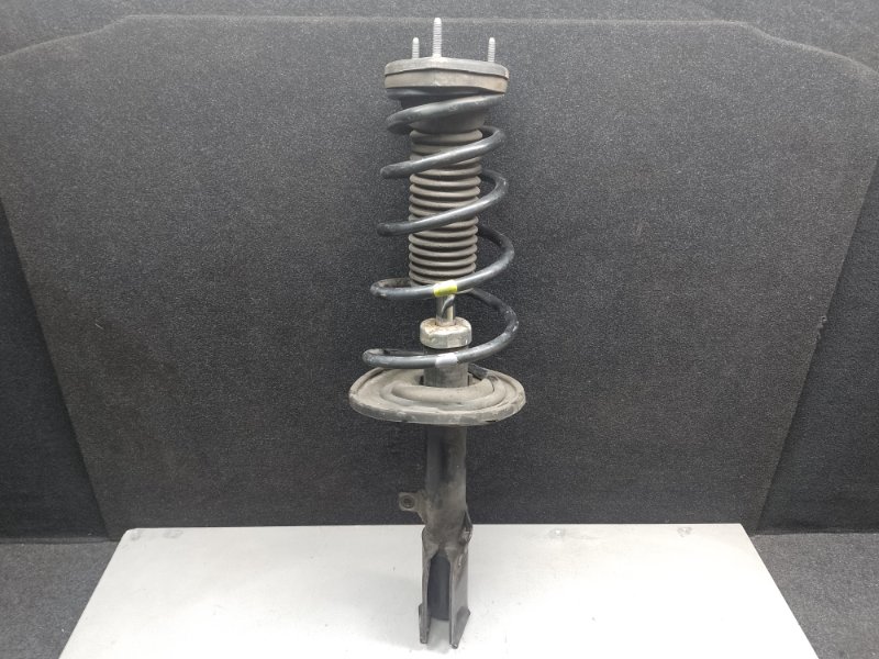 Амортизатор задний правый LEXUS ES300 ES330 01-06 2006 XV30 3.3 3MZFE 48530-39885 Б/У