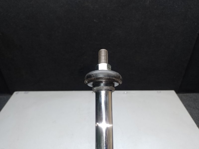 Амортизатор передний левый PRIUS C/AQUA 11-14 2013 NHP10L 1NZ-FXE 1.5L Амортизатор передний левый PRIUS C/AQUA 11-14 2013 NHP10L 1NZ-FXE 1.5L