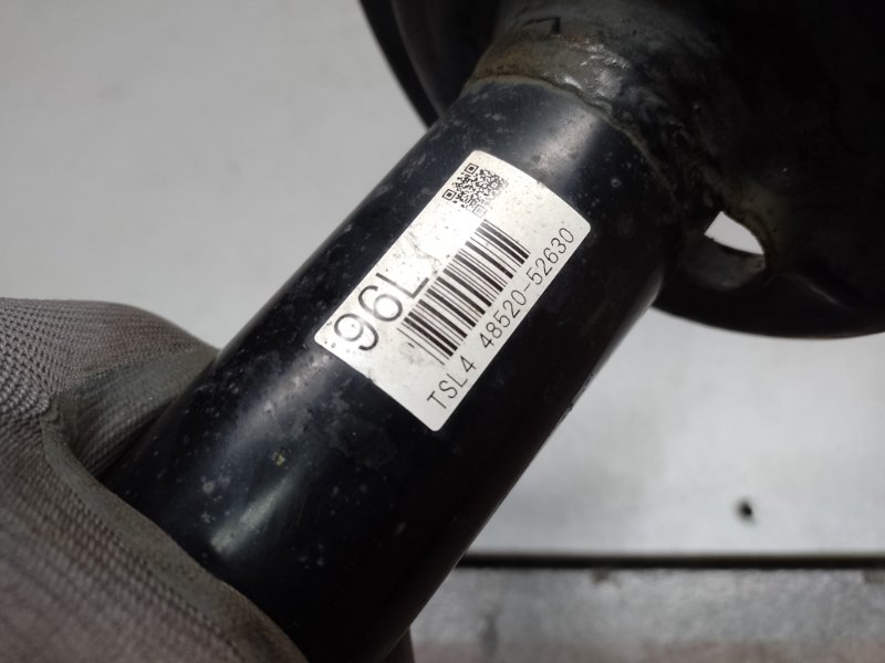 Амортизатор передний левый TOYOTA PRIUS C/AQUA 11-14 NHP10L 1NZ-FXE 1.5L Амортизатор передний левый TOYOTA PRIUS C/AQUA 11-14 NHP10L 1NZ-FXE 1.5L