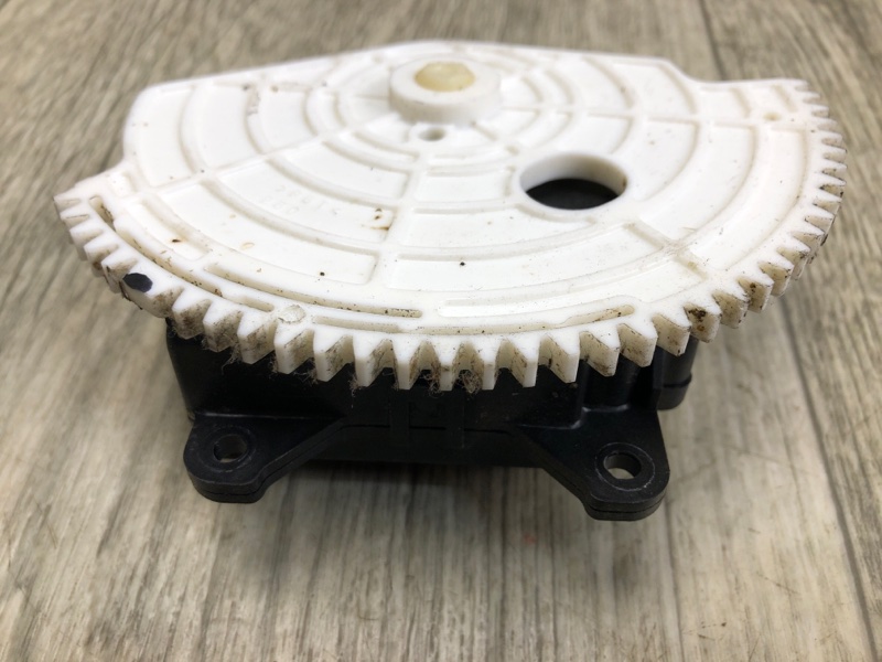 Моторчик заслонки печки TOYOTA RAV4 13-19 2.5 2ARFE
