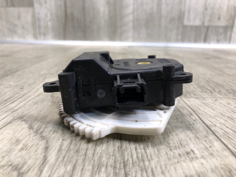 Моторчик заслонки печки RAV4 13-19 2016 2.5 2ARFE