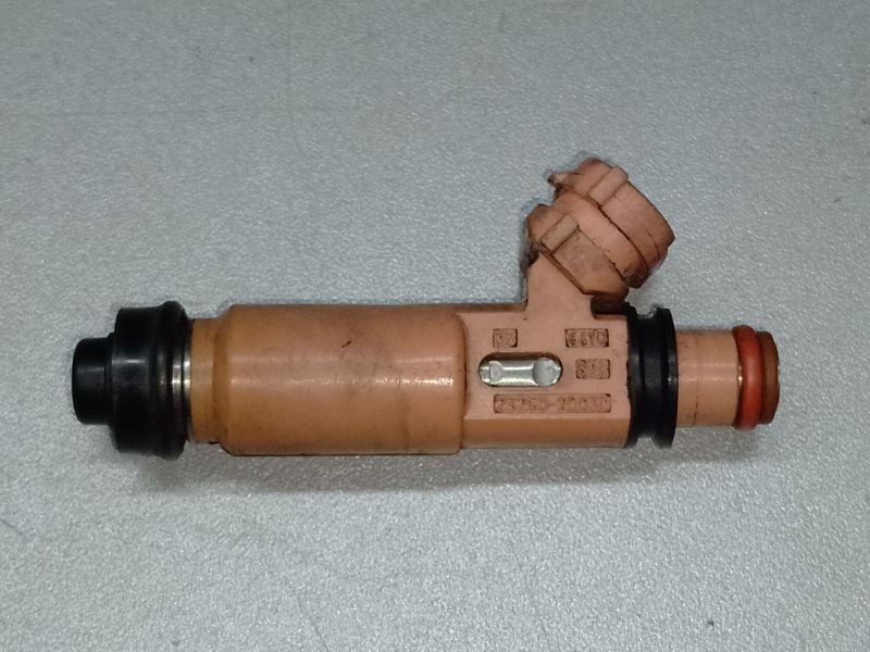 Форсунка топливная LEXUS ES300 ES330 01-06 2005 3.3 3MZFE 23209-20030 Б/У