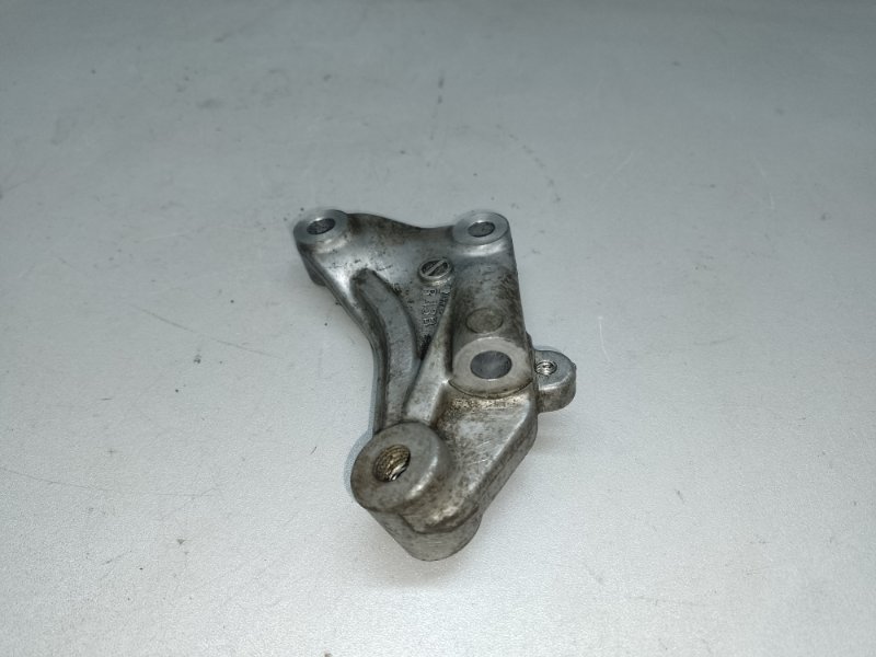 Кронштейн генератора MITSUBISHI OUTLANDER XL 05-13 3.0 6B31