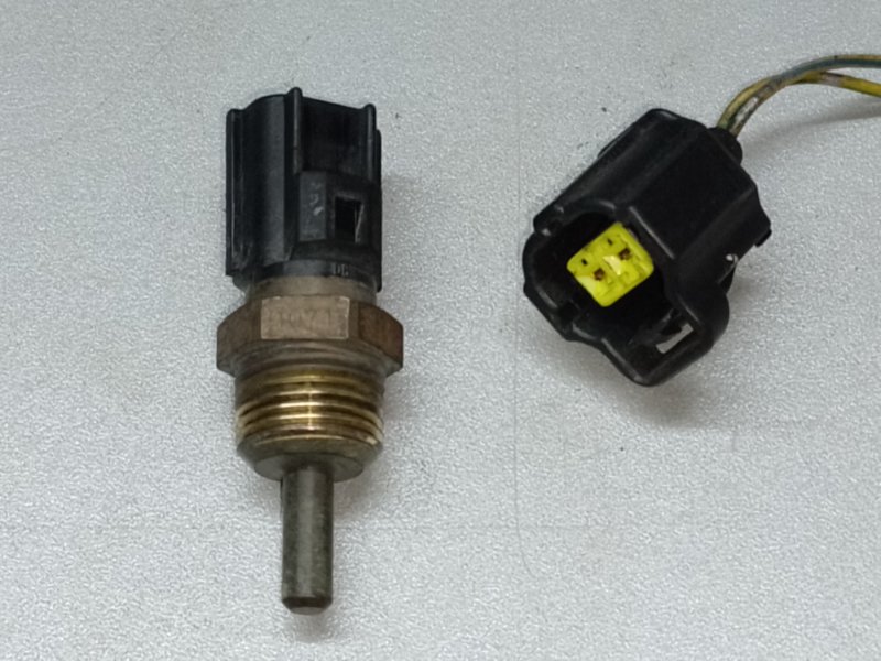 Датчик температуры охлаждающей жидкости MITSUBISHI OUTLANDER XL 05-13 2006 3.0 6B31 1308A012 Б/У