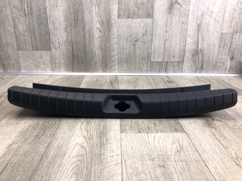 Накладка панели багажника внутренняя ELANTRA AD 16-