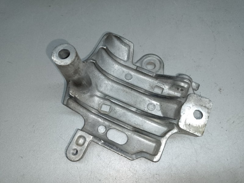 Кронштейн ТНВД ACURA TLX 14-17 2016 2.4 K24W7 16512-5A2-A10 Б/У