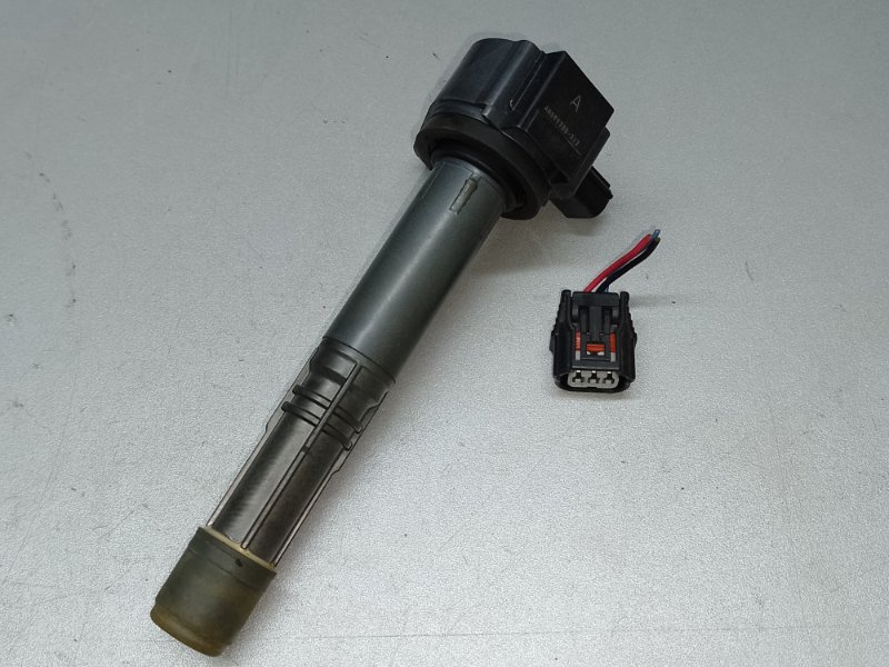 Катушка зажигания ACURA TLX 14-17 2016 2.4 K24W7 30520-5A2-A01 Б/У