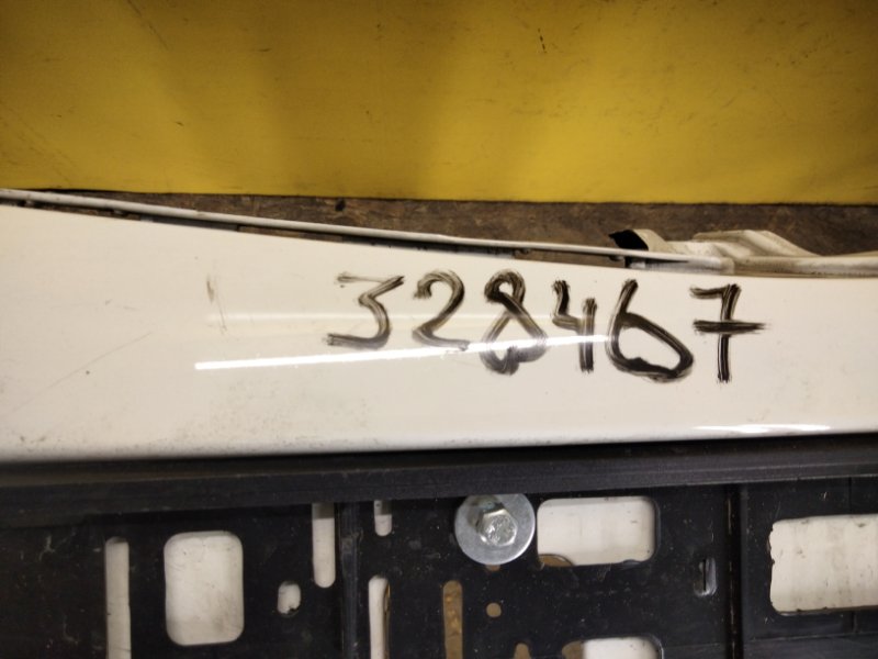 Бампер передний COROLLA E170 13-19 Бампер передний COROLLA E170 13-19