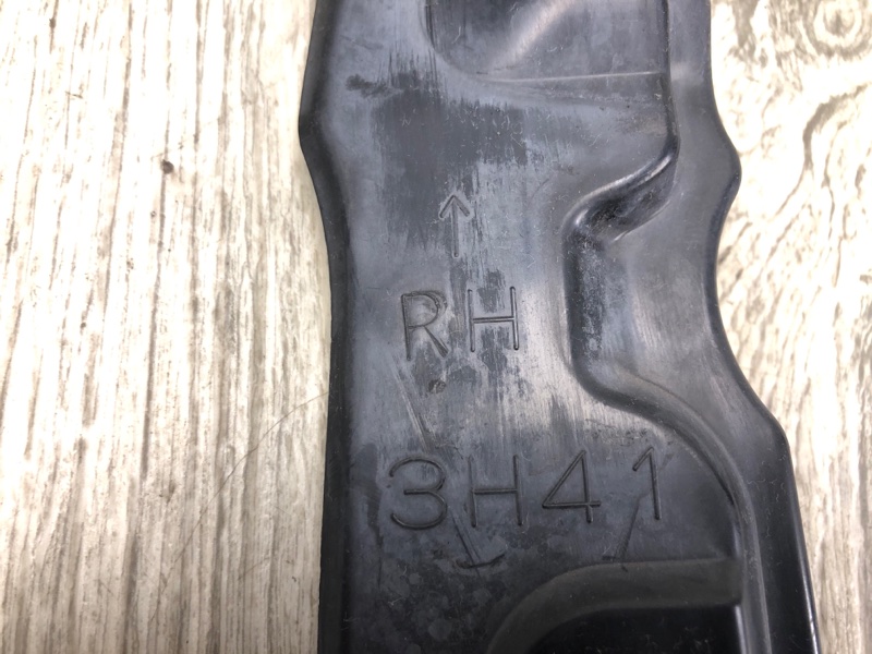 Пыльник крыла передний правый LANCER X 10 07-15 2010 2.0 4B11