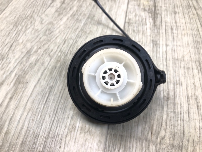 Крышка топливного бака HYUNDAI ELANTRA AD 16- 2.0 G4NH