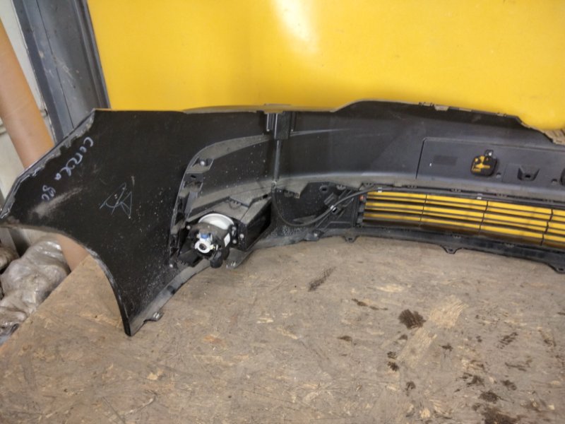 Бампер передний COROLLA E16 13- Бампер передний COROLLA E16 13-