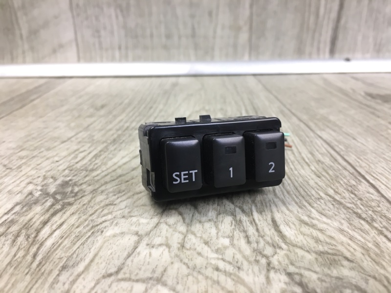 Запчасть блок кнопок памяти сидений INFINITI FX/QX70 S51 08-17 2008 5.0 VK50VE 25491EH100 Б/У Блок кнопок памяти сидений INFINITI FX/QX70 S51 08-17 2008 5.0 VK50VE 25491EH100 Б/У