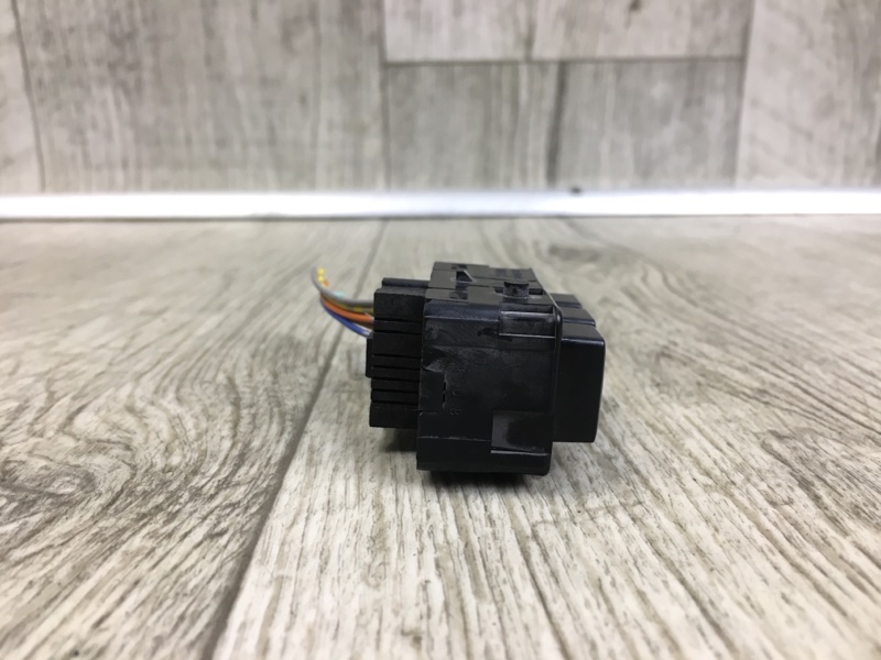 Блок кнопок памяти сидений FX/QX70 S51 08-17 2008 5.0 VK50VE Блок кнопок памяти сидений FX/QX70 S51 08-17 2008 5.0 VK50VE