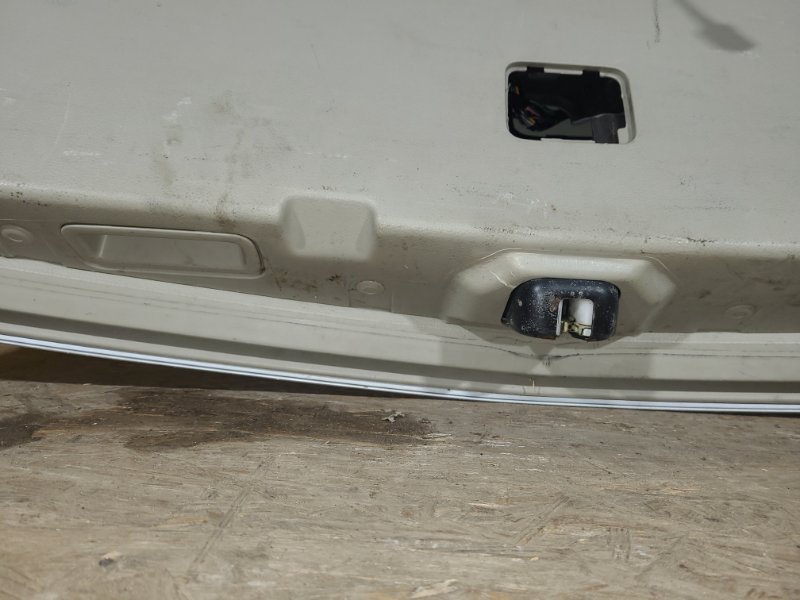 Крышка багажника MURANO Z50 02-07