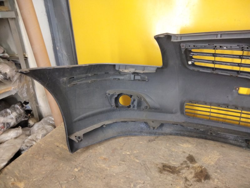 Бампер передний AVENSIS 03-08 Бампер передний AVENSIS 03-08