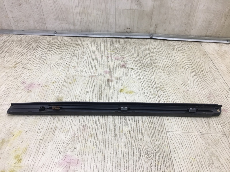 Накладка порога внутрення задняя левая CAYENNE 10-18 2011 4.8L Накладка порога внутрення задняя левая CAYENNE 10-18 2011 4.8L