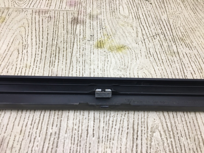 Накладка порога внутрення задняя левая CAYENNE 10-18 2011 4.8L Накладка порога внутрення задняя левая CAYENNE 10-18 2011 4.8L