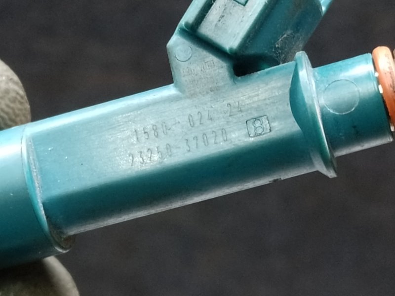 Форсунка топливная TOYOTA PRIUS - 30 09-17 ZVW30 Форсунка топливная TOYOTA PRIUS - 30 09-17 ZVW30