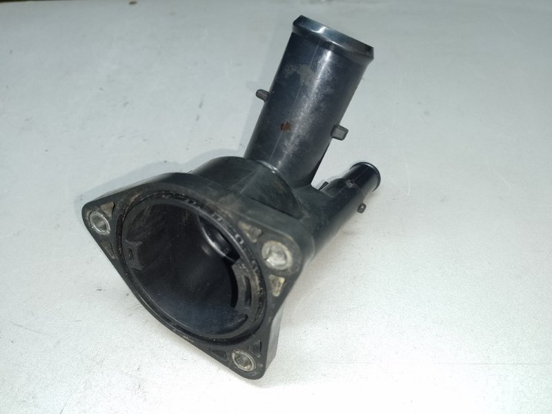 Запчасть корпус термостата TOYOTA PRIUS - 30 09-17 2010 ZVW30 16031-37010 Б/У Корпус термостата TOYOTA PRIUS - 30 09-17 2010 ZVW30 16031-37010 Б/У