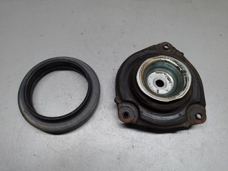 Опора амортизатора передняя правая LEAF 10-17