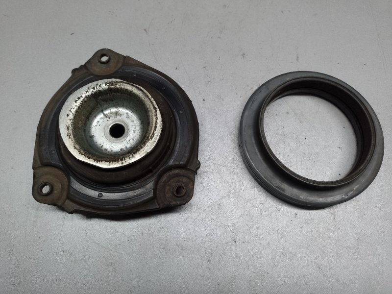 Опора амортизатора передняя левая LEAF 10-17