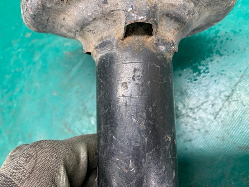 Амортизатор задний левый 323 BA 94-97