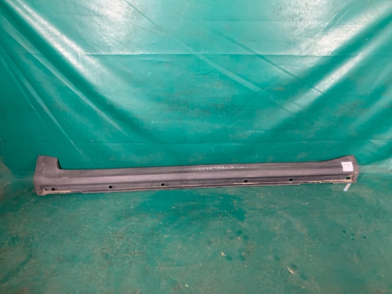 Накладка порога наружная левая SUBARU TRIBECA B9 05-07 91112XA13A Б/У