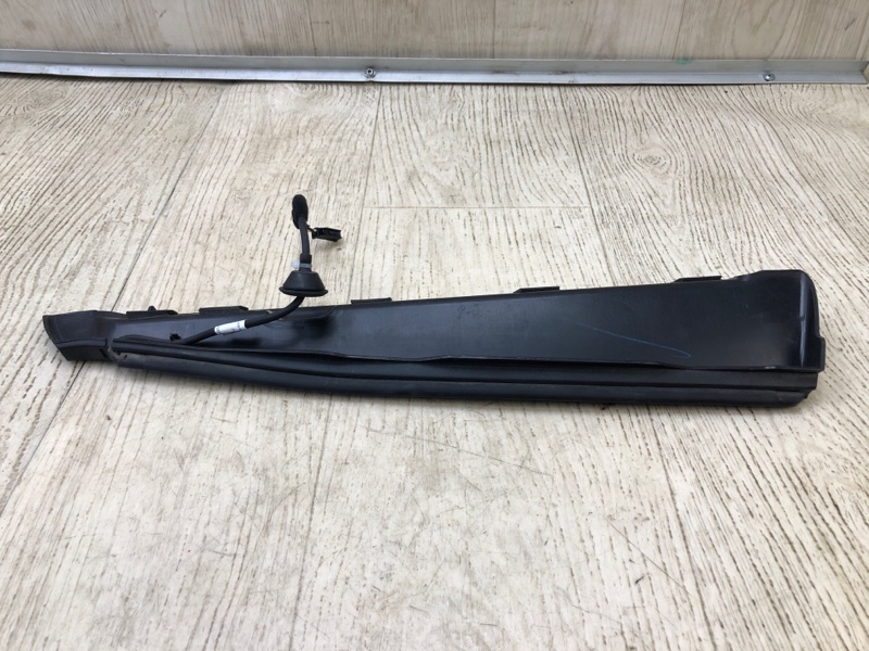 Датчик открытия багажника правый ESCAPE 19 -