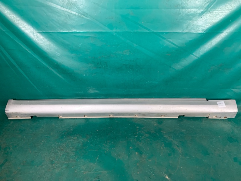 Накладка порога наружная правая INFINITI G35 03-07 76850AC702 Б/У