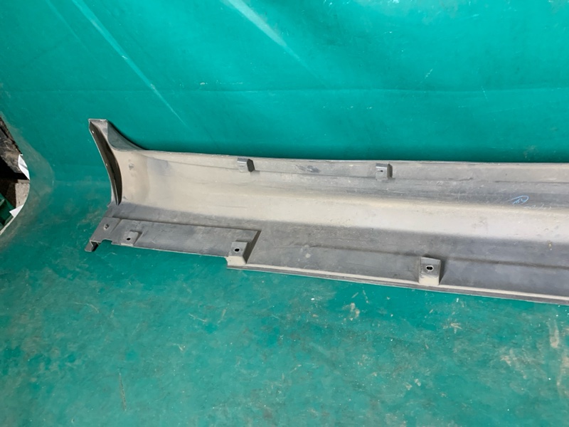 Накладка порога наружная левая M25/M37/M56/Q70/M35H 10-16 Накладка порога наружная левая M25/M37/M56/Q70/M35H 10-16